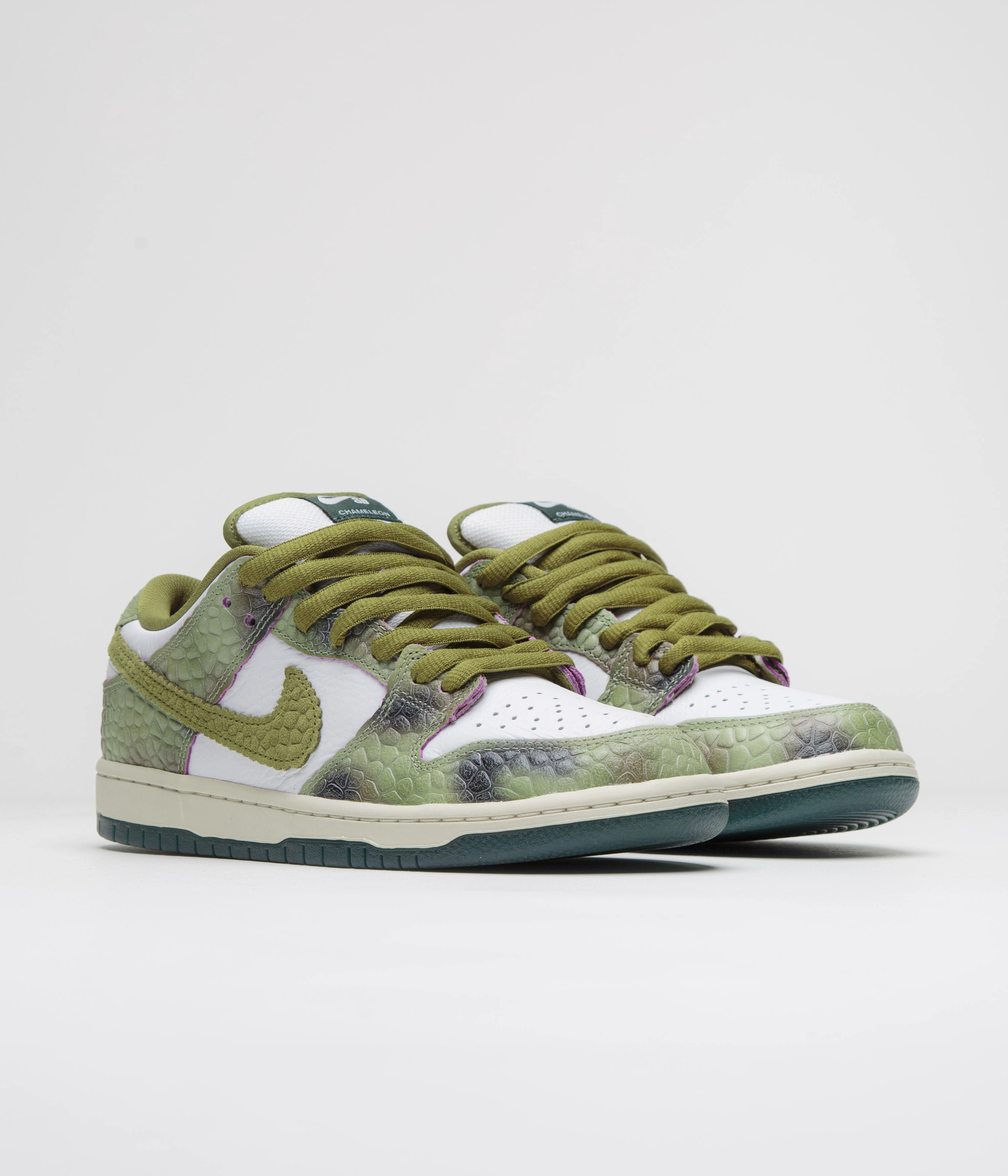 Nike SB x Alexis Sablone Dunk Low Pro 'Chameleon' Shoes - Oil Green / Desert Moss - White Deku Nike Air Force