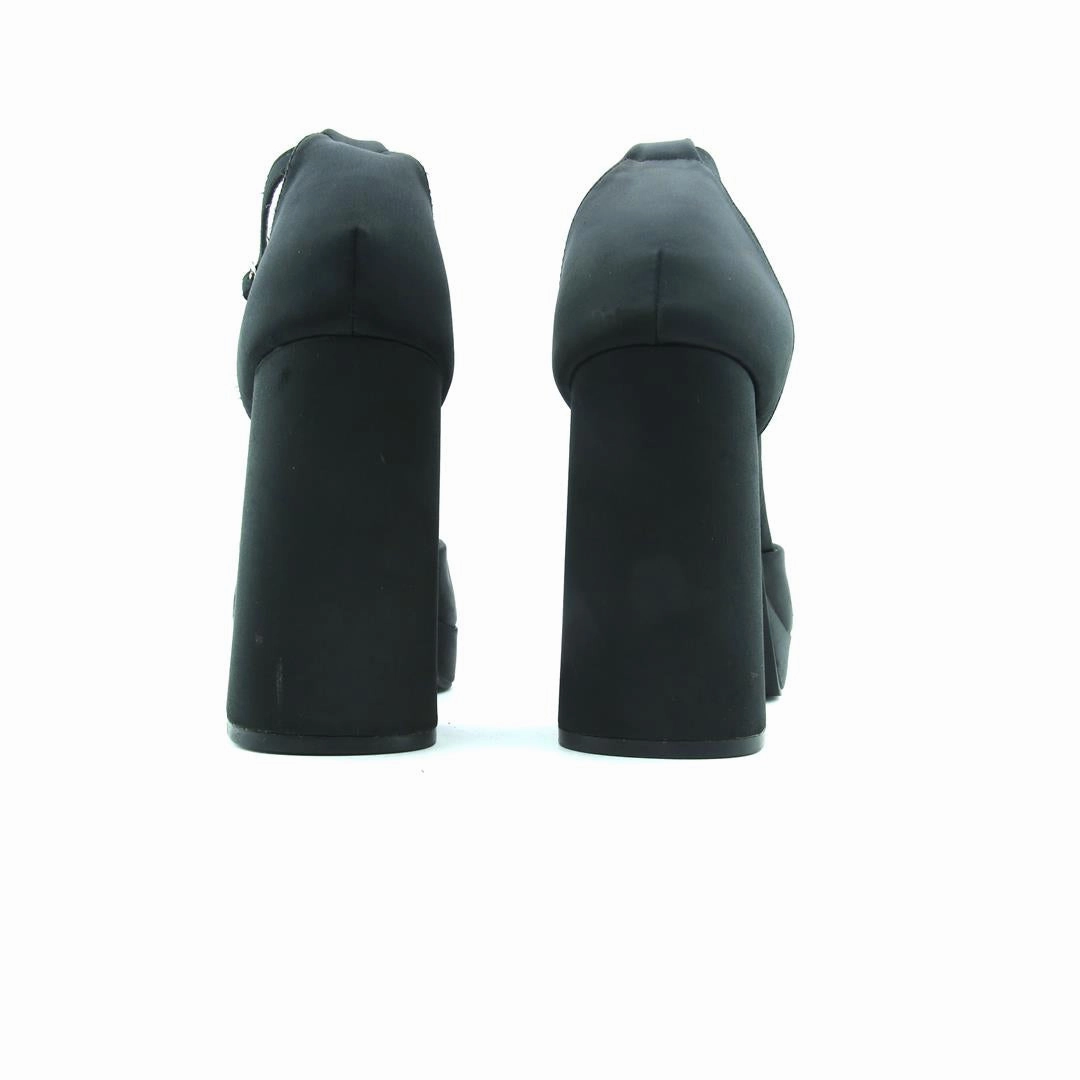 PRIMARK . High Heel Centerpiece