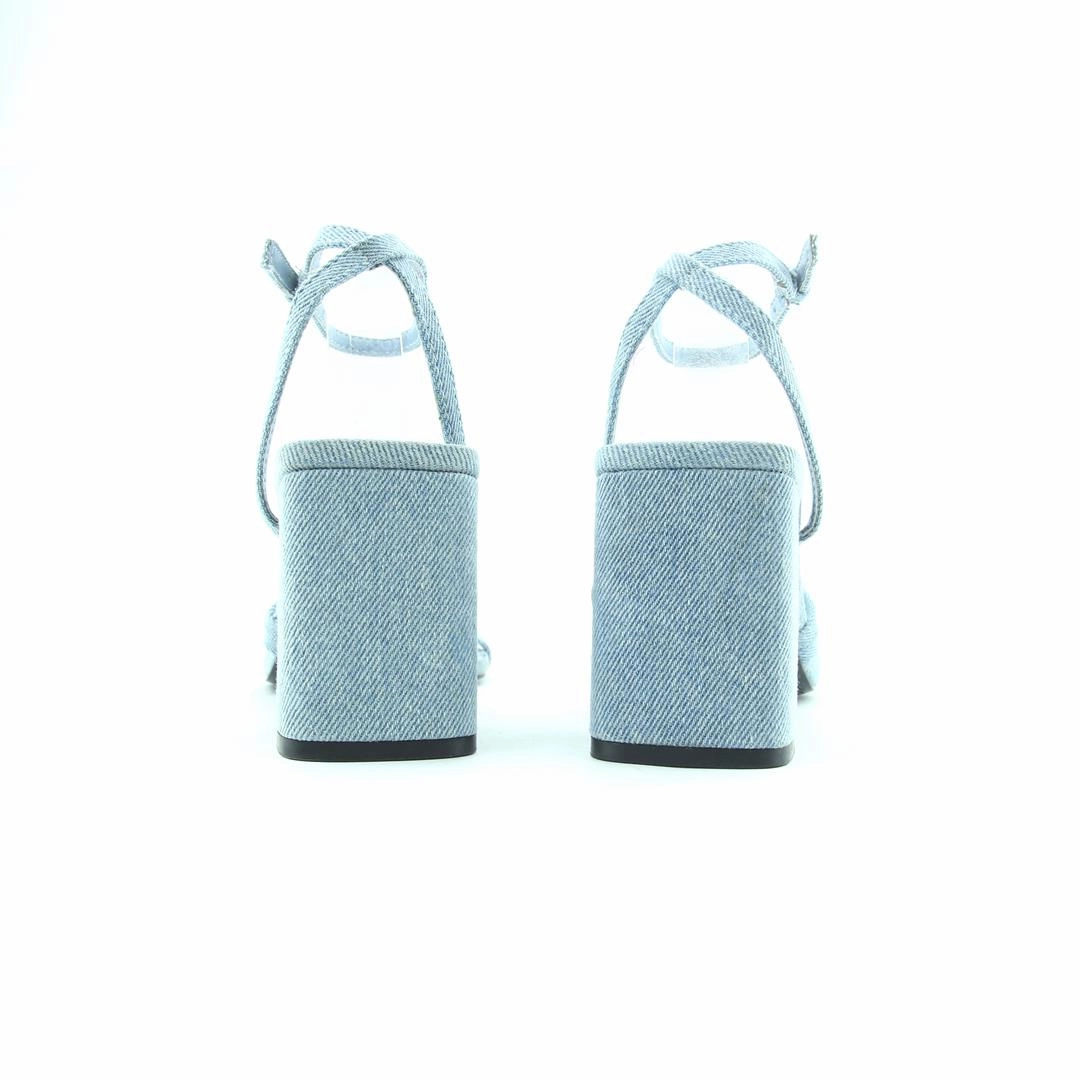 High Heels With Wings PULL & BEAR .