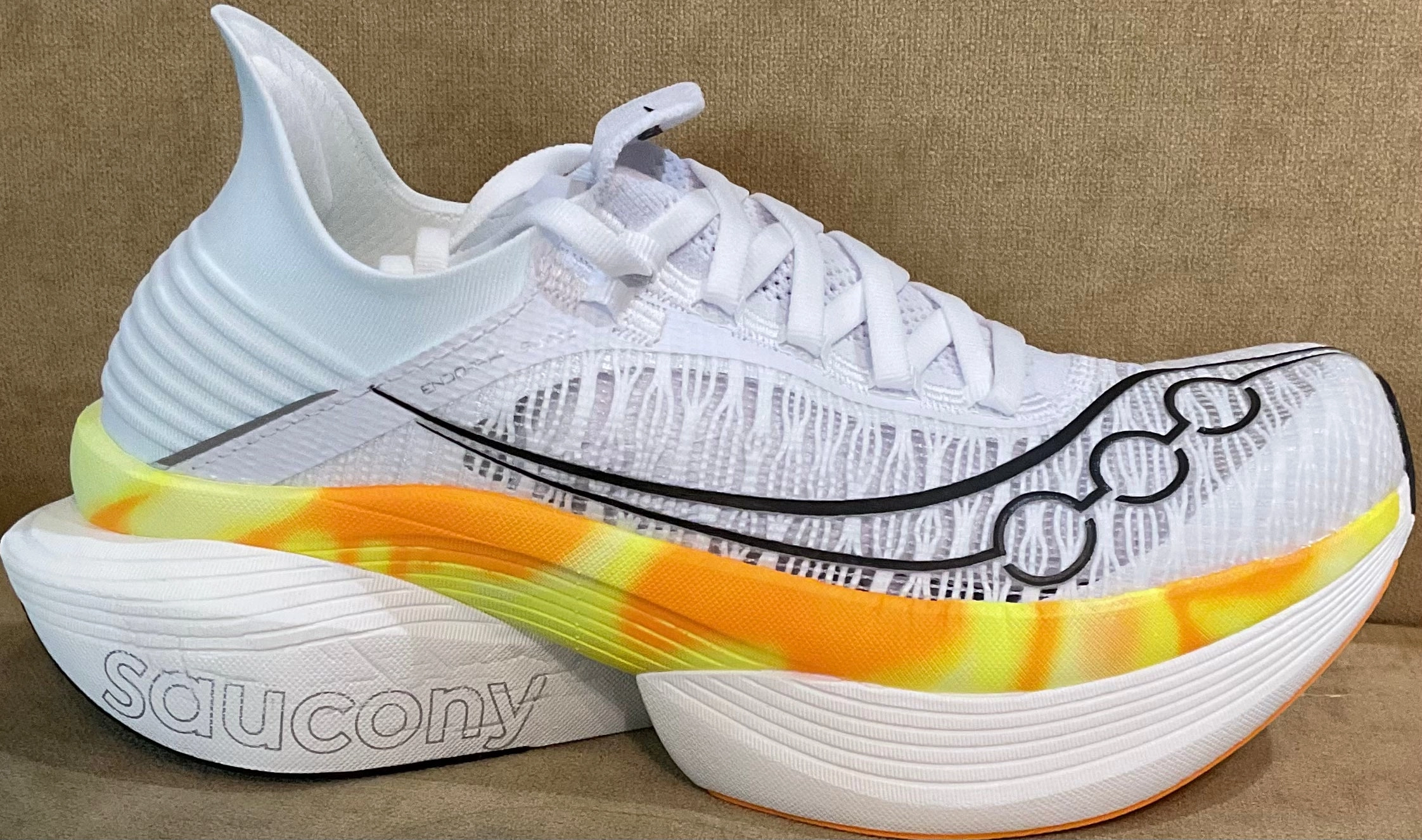 Trail Running Shoes Near Me Saucony Unisex Endorphin Elite 2