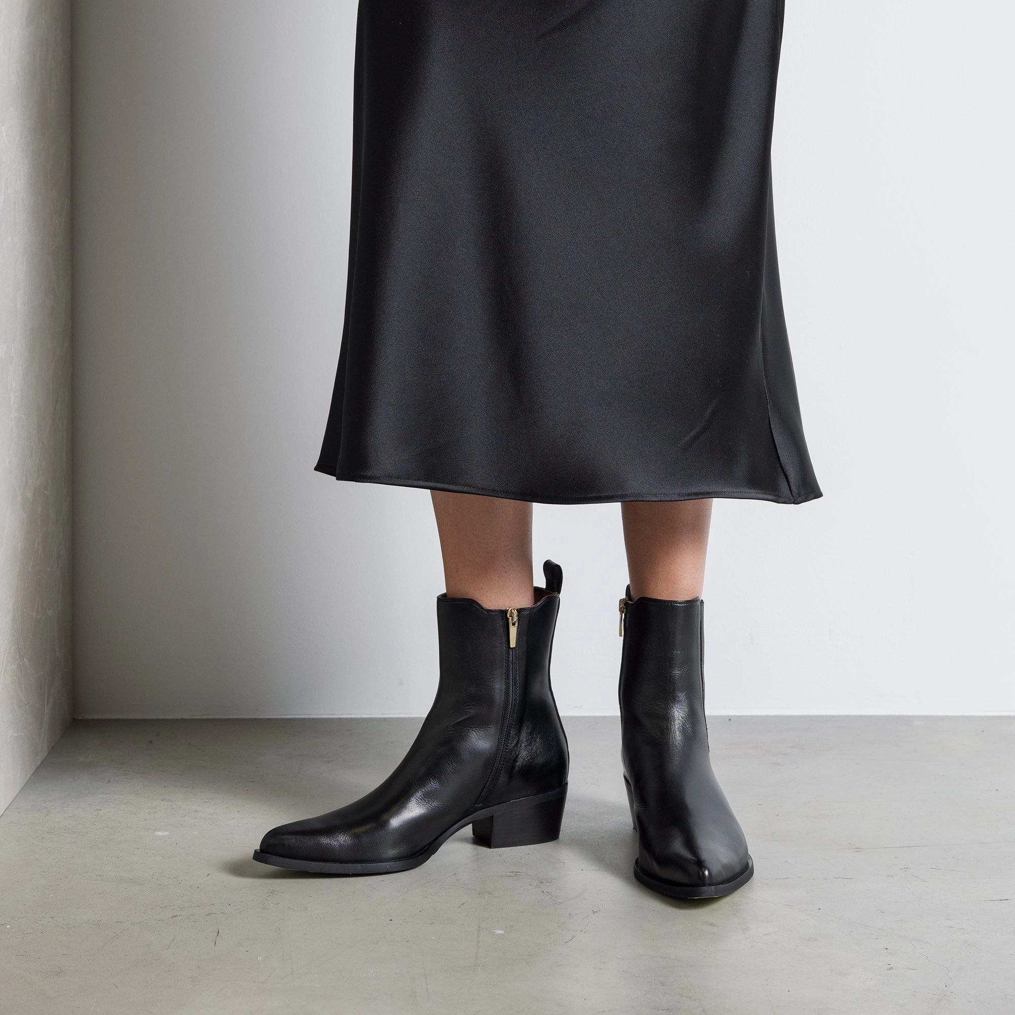 Vendme Amandine black calfskin leather boots Colored Boots