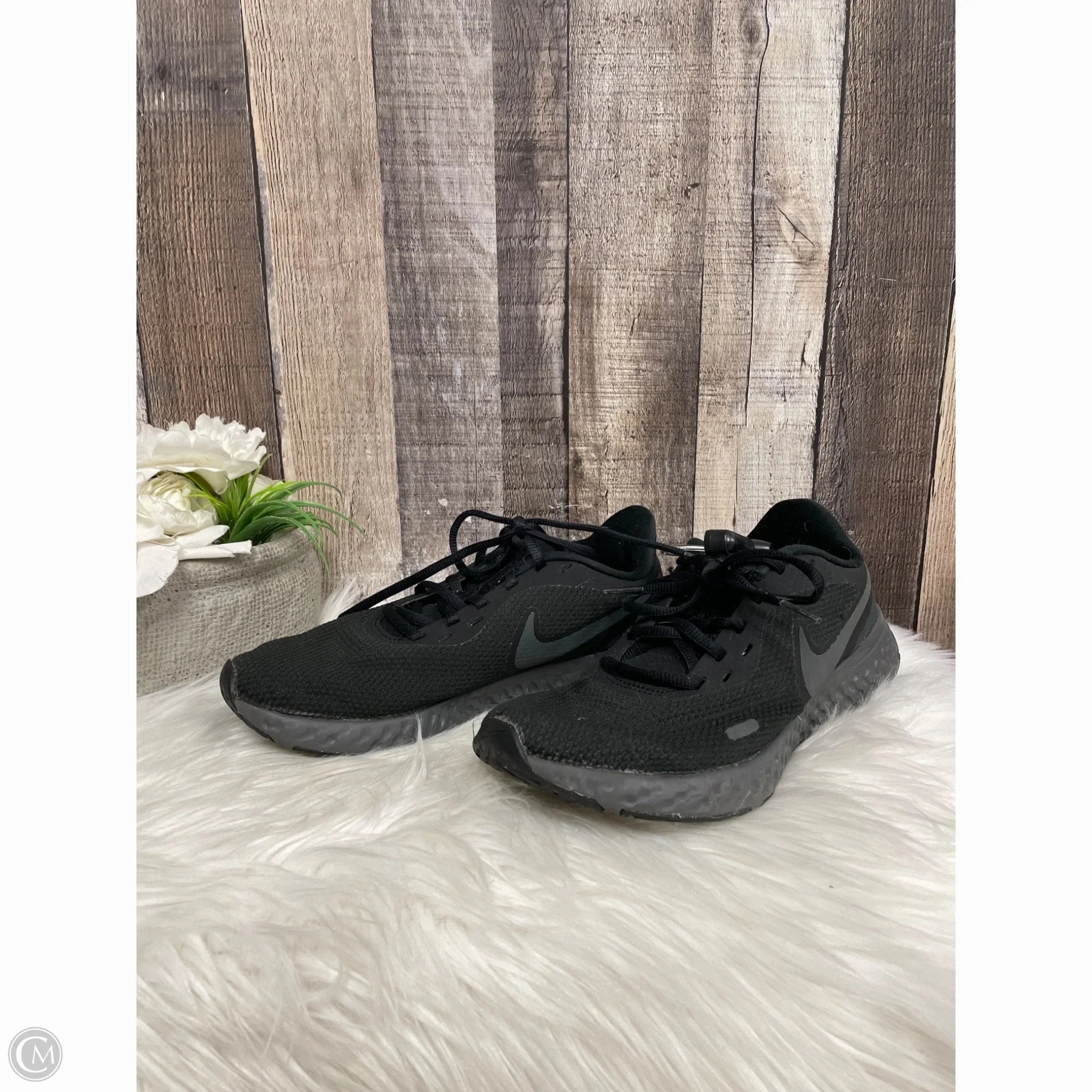 Chukka Shoes Nike Shoes Athletic By Nike In Black, Size: 7.5