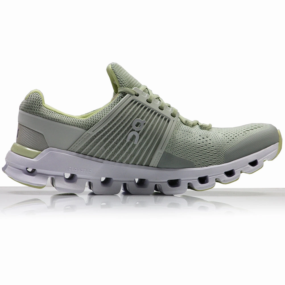 On Cloudswift Women's Running Shoe - Hay/Leaf Running In Snow