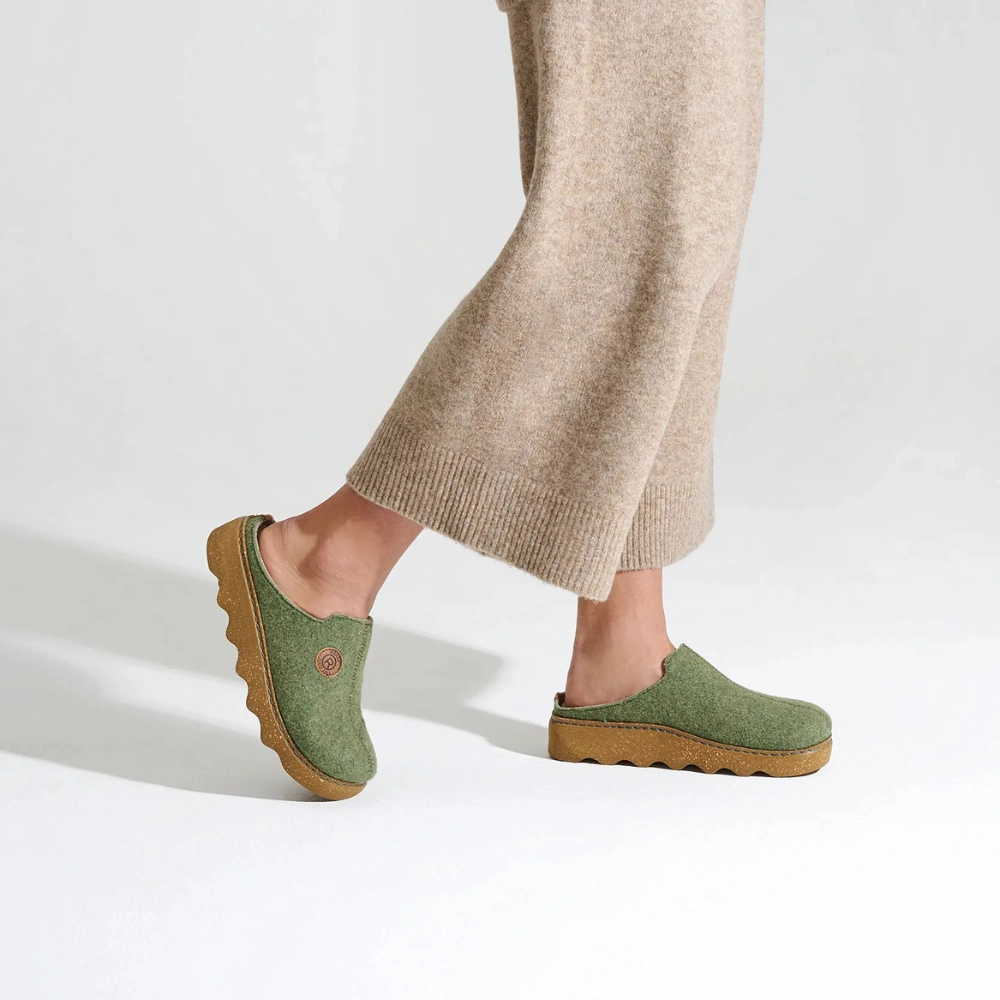 Fluffy Slippers Animal Rohde 6120 Foggia Circle Pesto/Green Slipper (Women's)