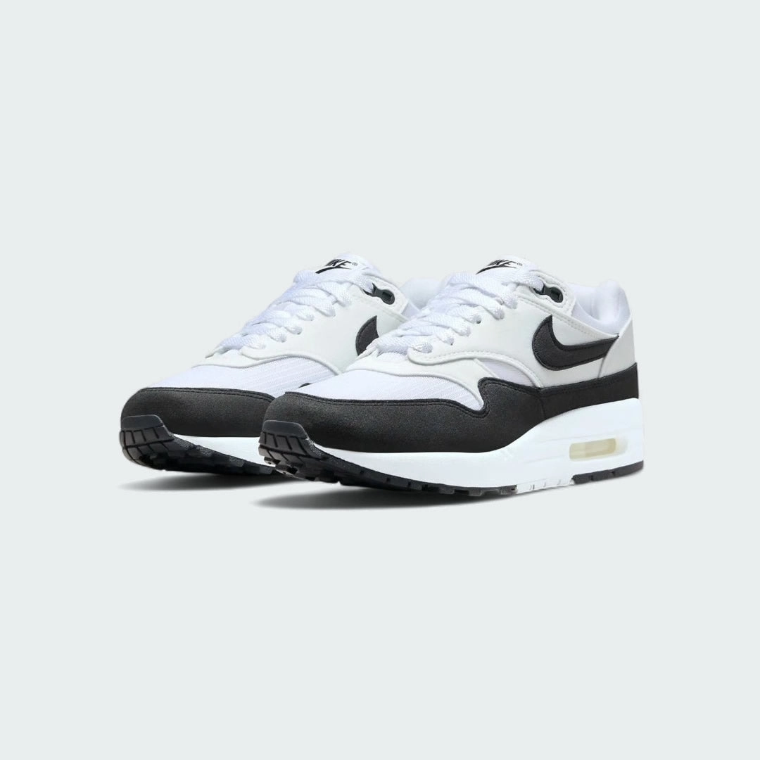 Nike Air Max 1 Women's White Running Trainers DZ2628 102 Nike Shoes Used