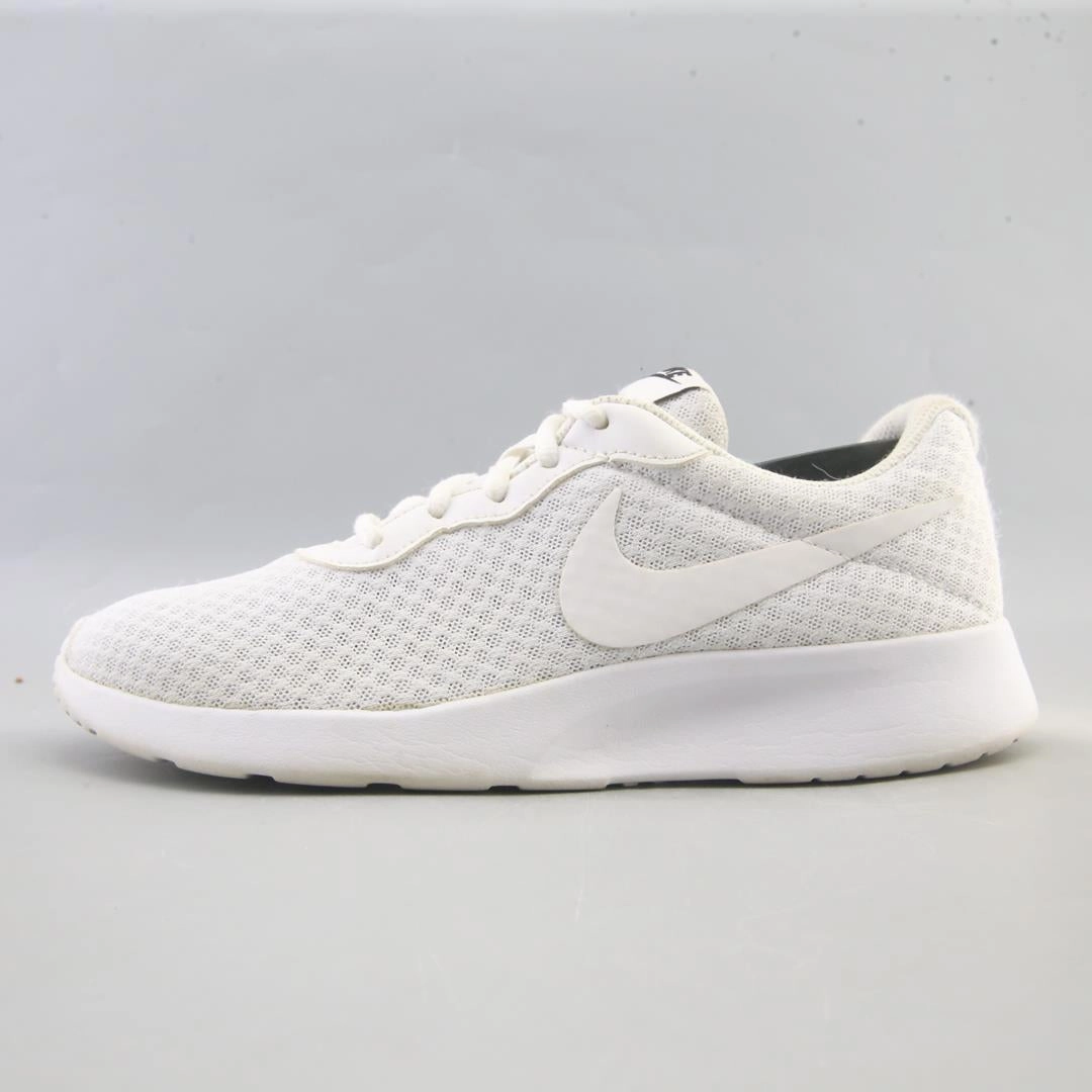 Nike Exercise Shoes NIKE TANJUN