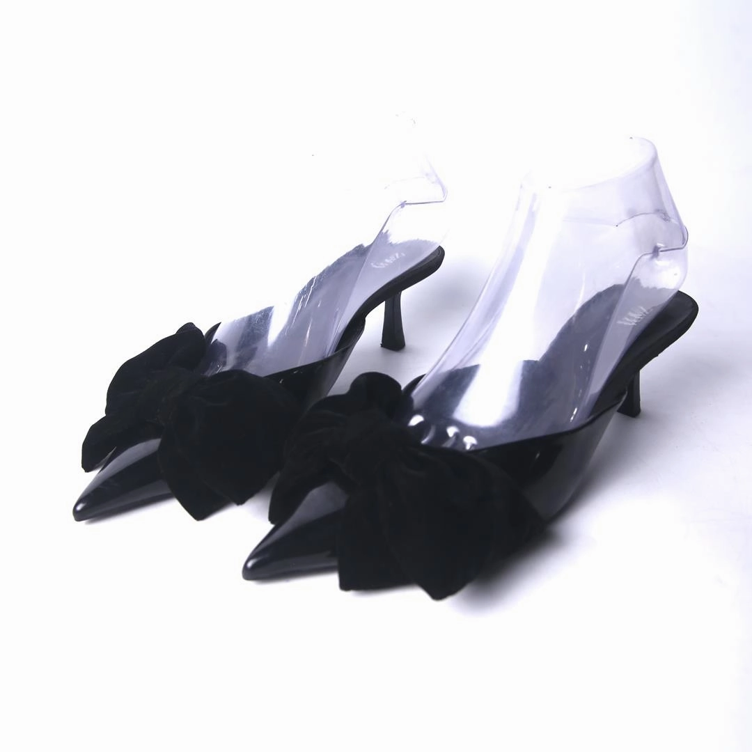 Foot Pain After Wearing High Heels ZARA. .