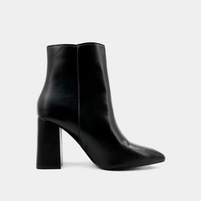 WREN The Adventures Of Puss In Boots