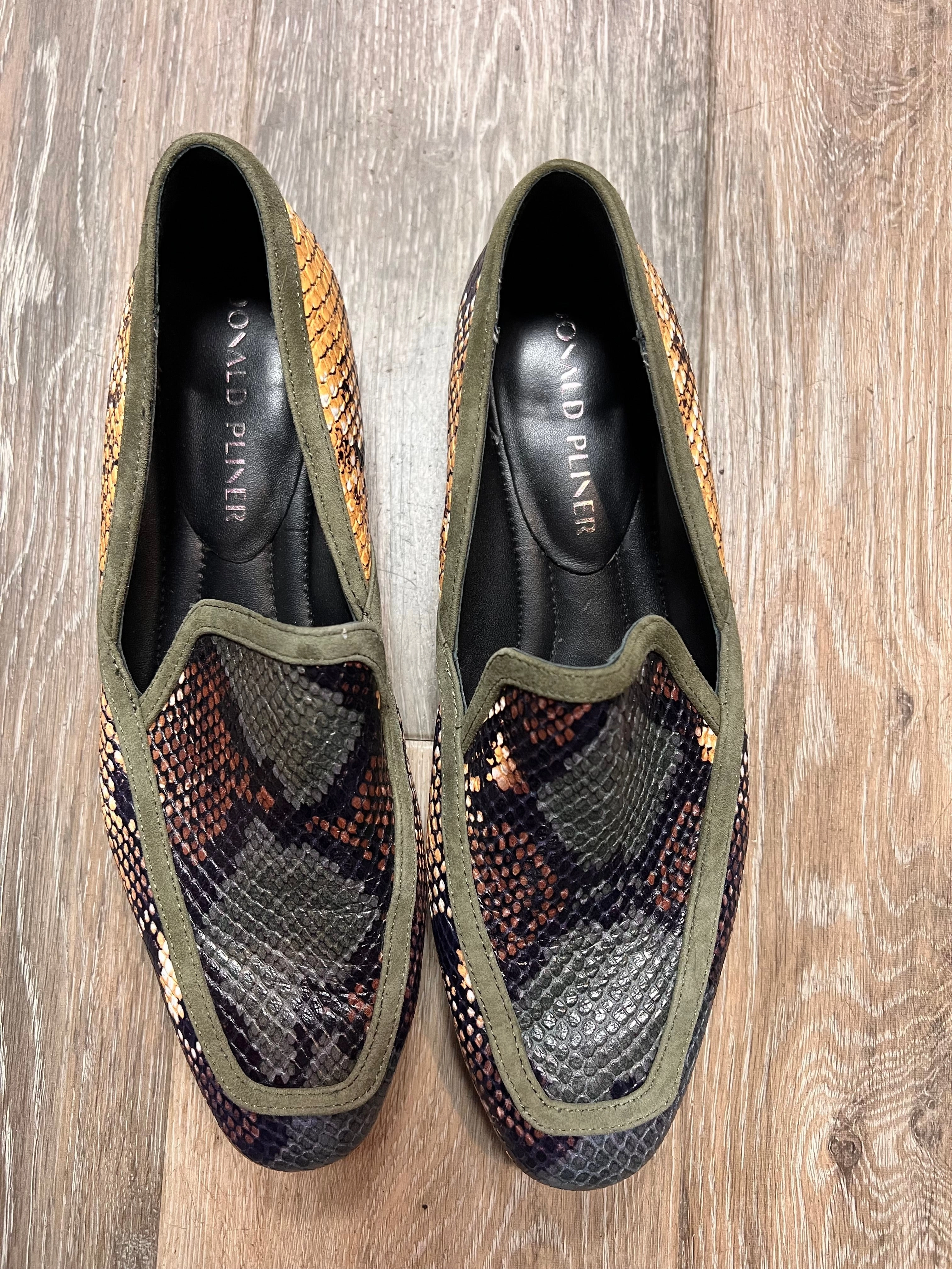 Grant Stone Traveler Penny Loafers Shoes Flats By Donald Pliner In Snakeskin Print, Size: 8