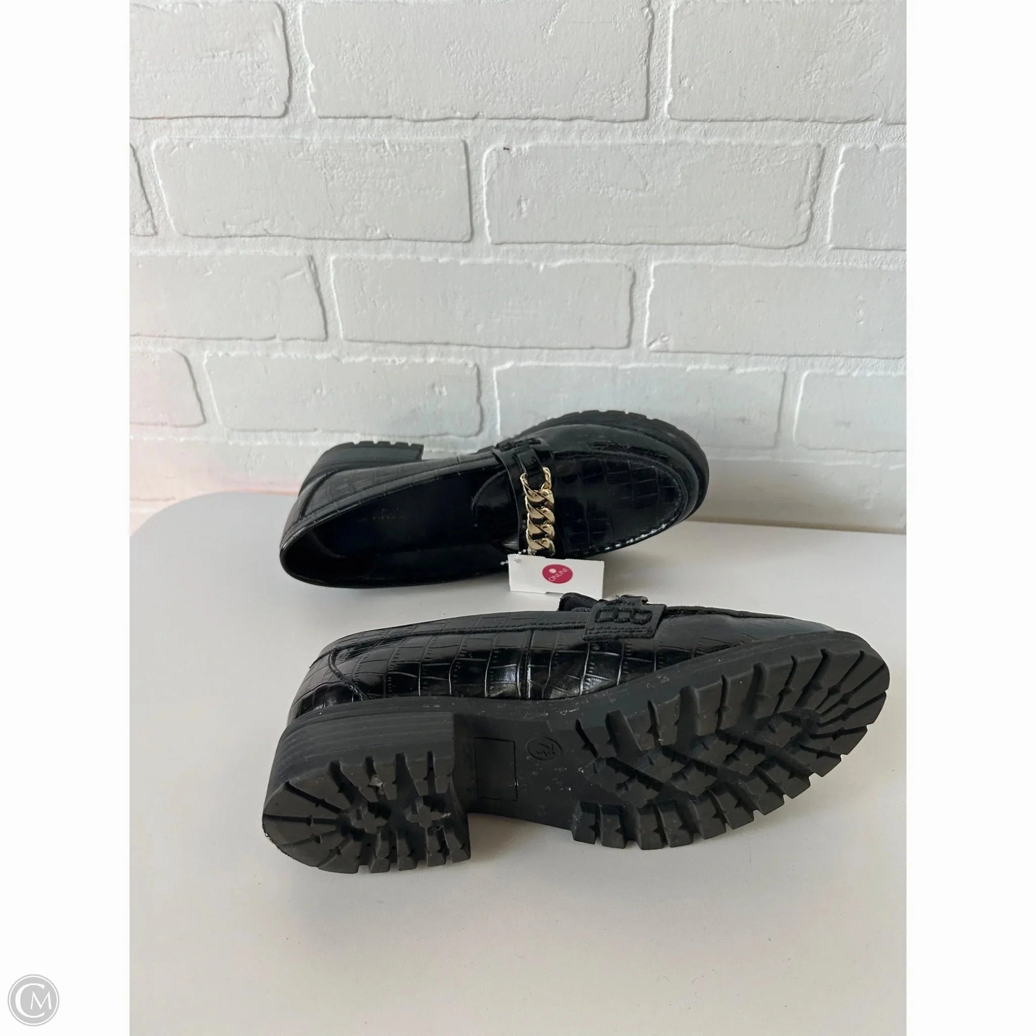 Shoes Flats By Old Navy In Black, Size: 7.5 Olukai Loafers