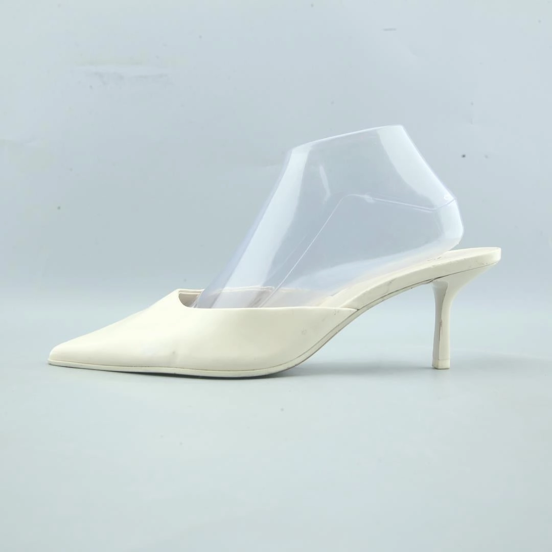 High Heel Earrings ZARA. .