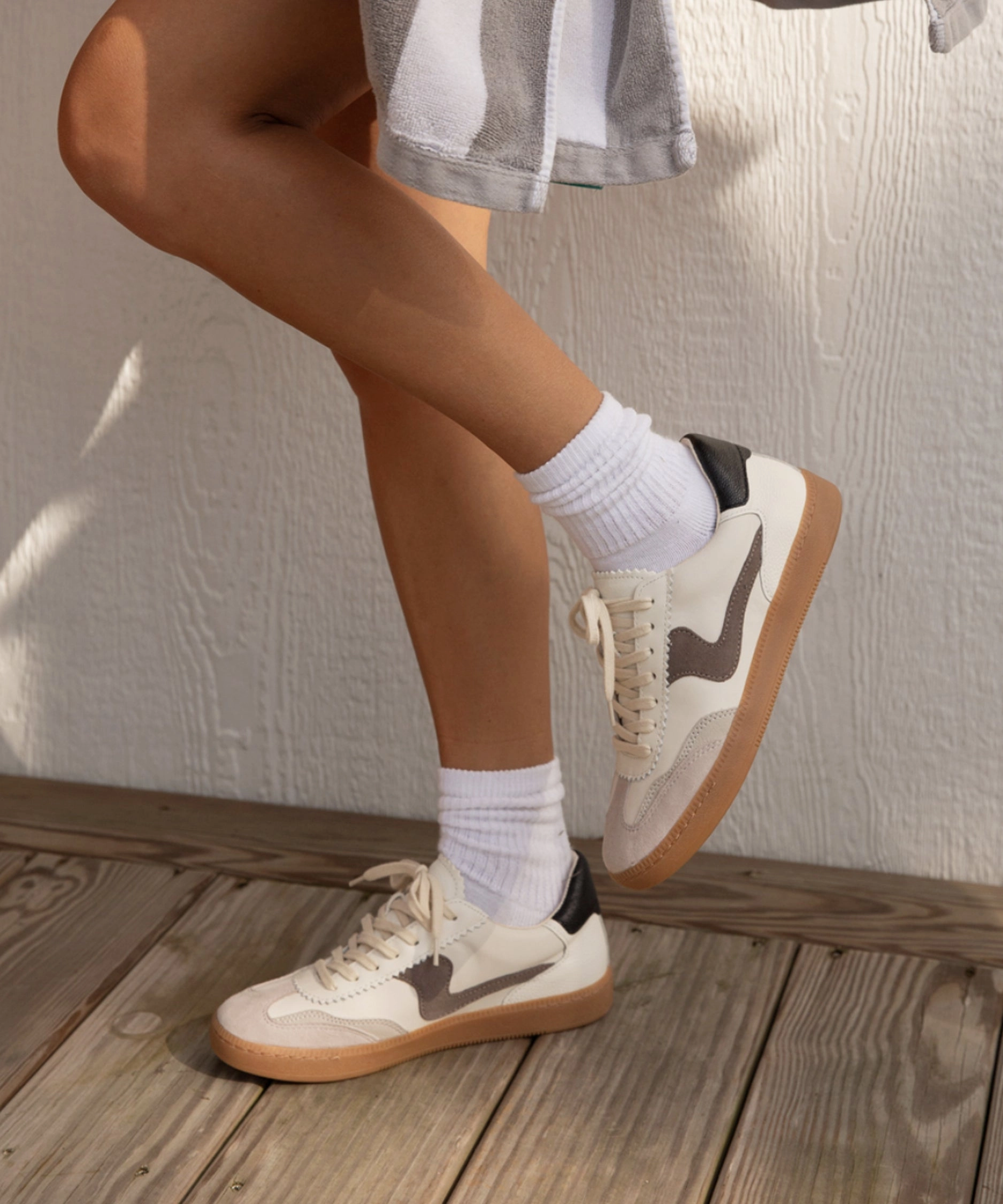 NOTICE SNEAKERS WHITE GREY LEATHER Sneakers Anime