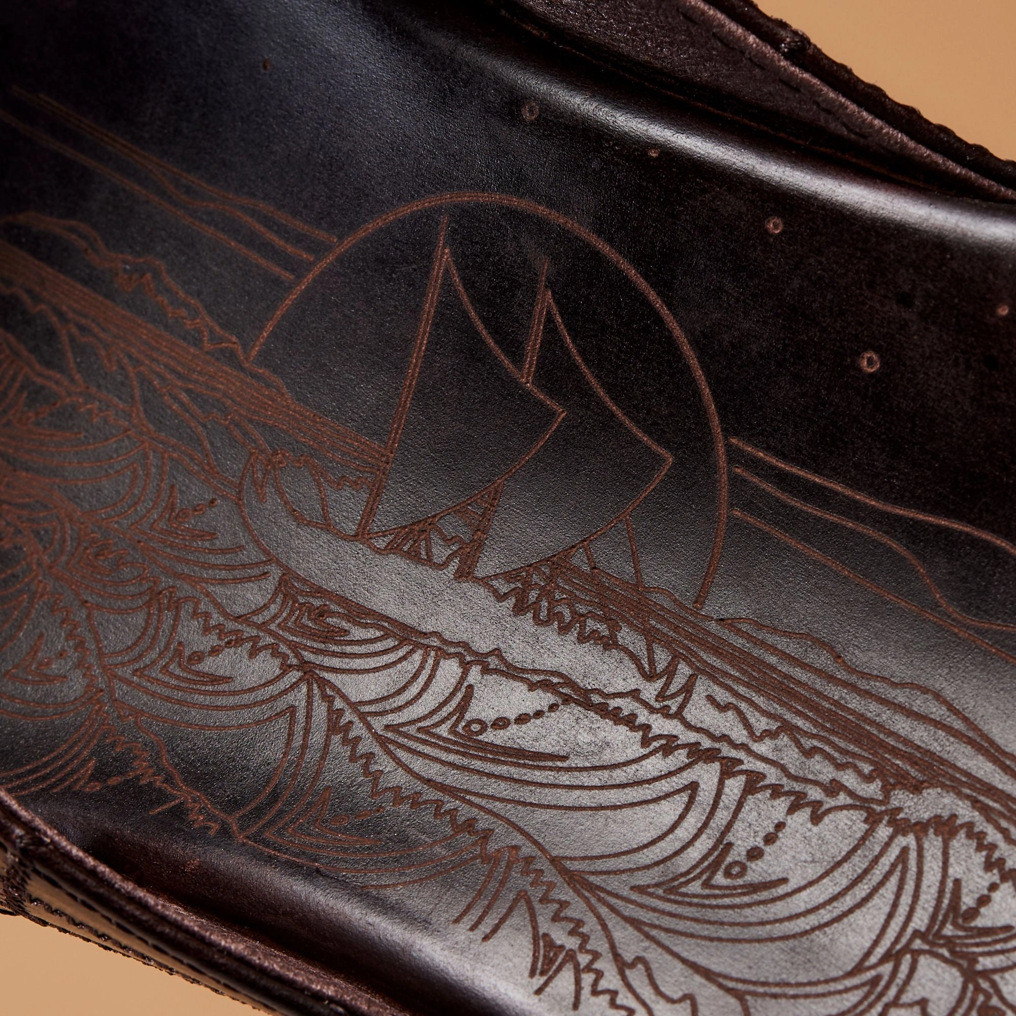 Sandals Nail Spa Hklea Kia - Dark Wood