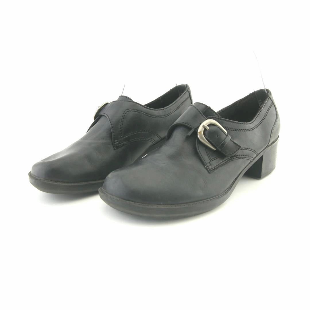 ST JOHN'S BAY . High Heeled Timberland Boots