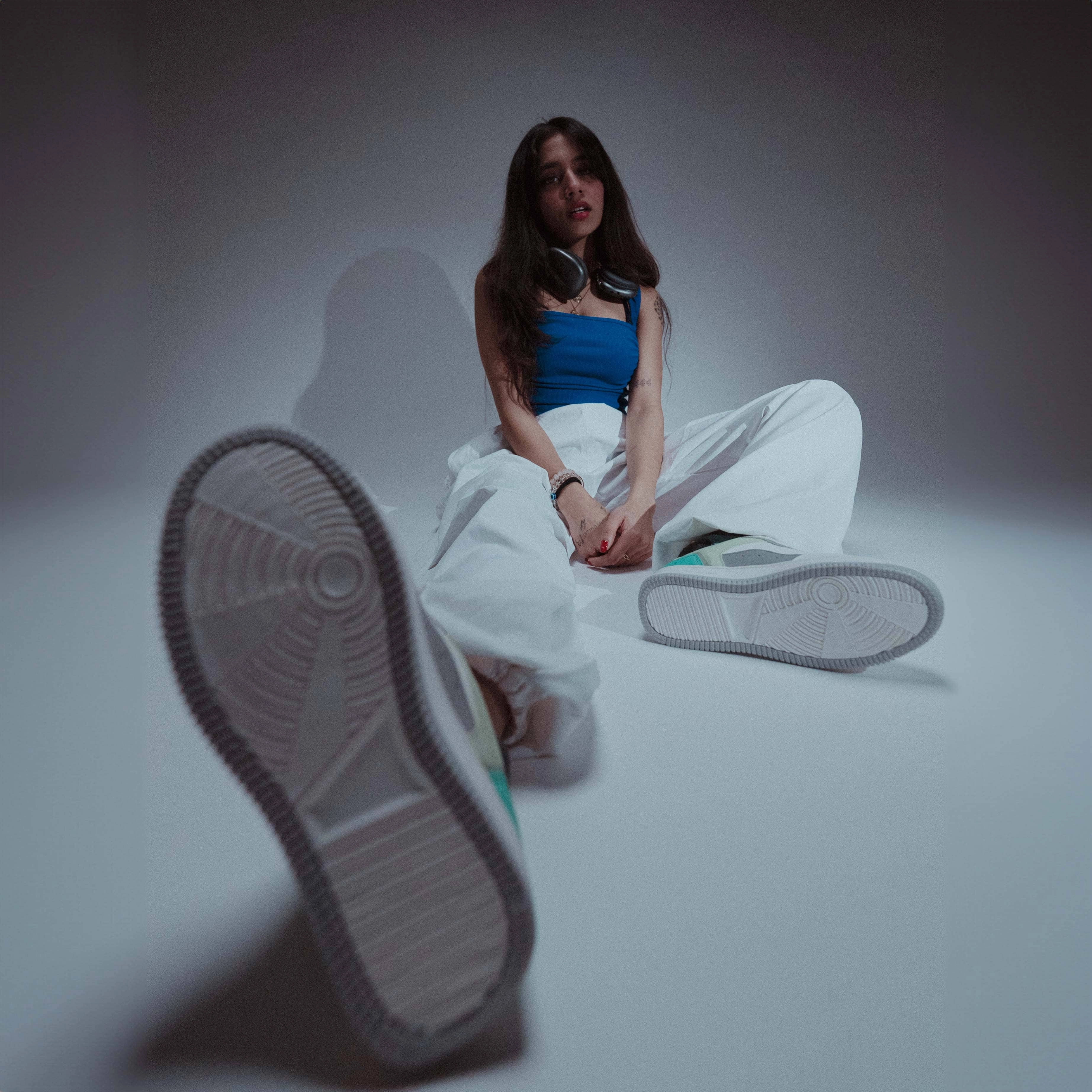 Flat Shoes Wrap Around Ankle Bacca Bucci LUCY Low-top Flat Sole Sneakers For Women