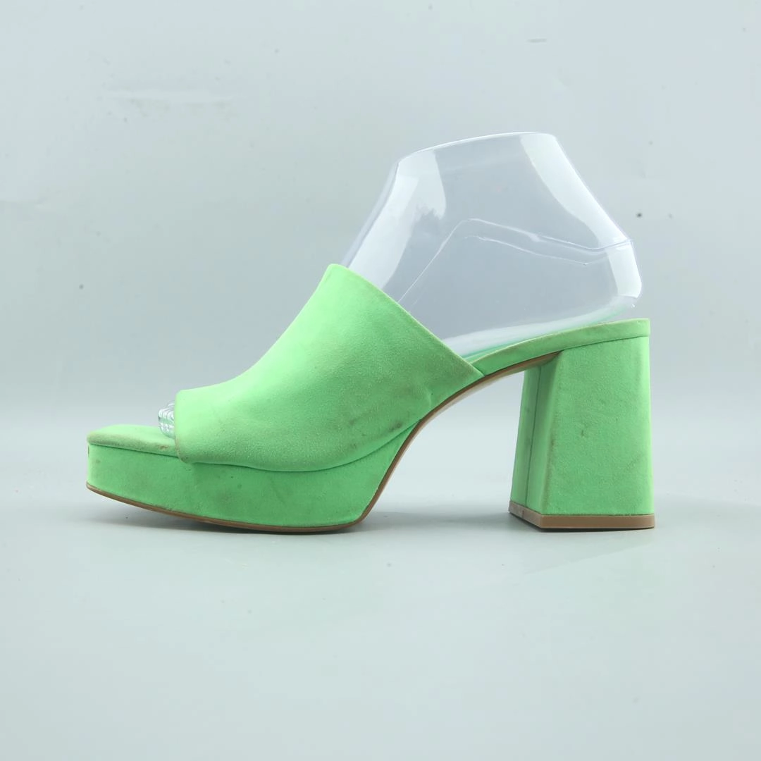 STRADIVARIUS . The History Of The High Heel