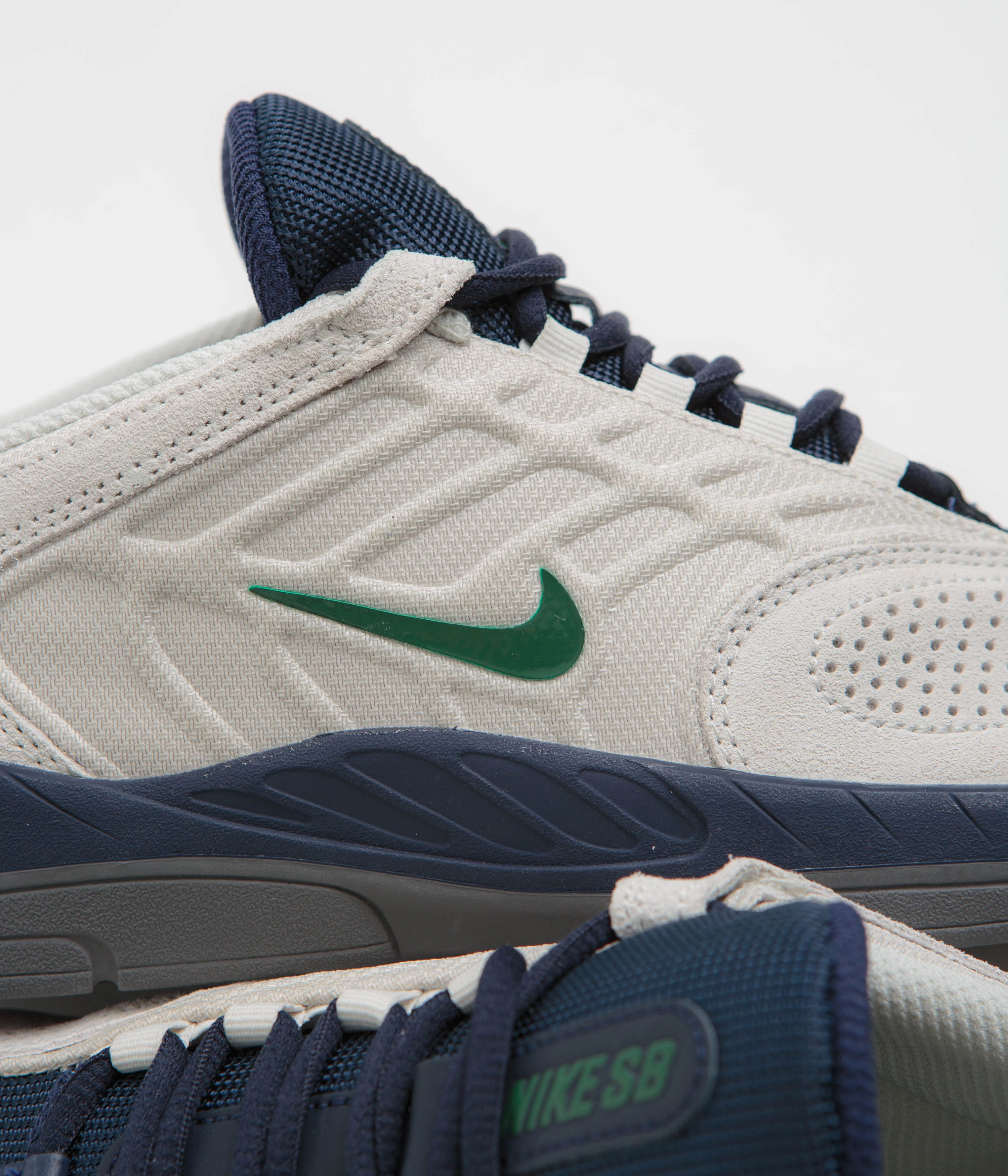 Nike Neutral Shoes Running Nike SB Vertebrae Shoes - Light Bone / Fir - Midnight Navy - Obsidian