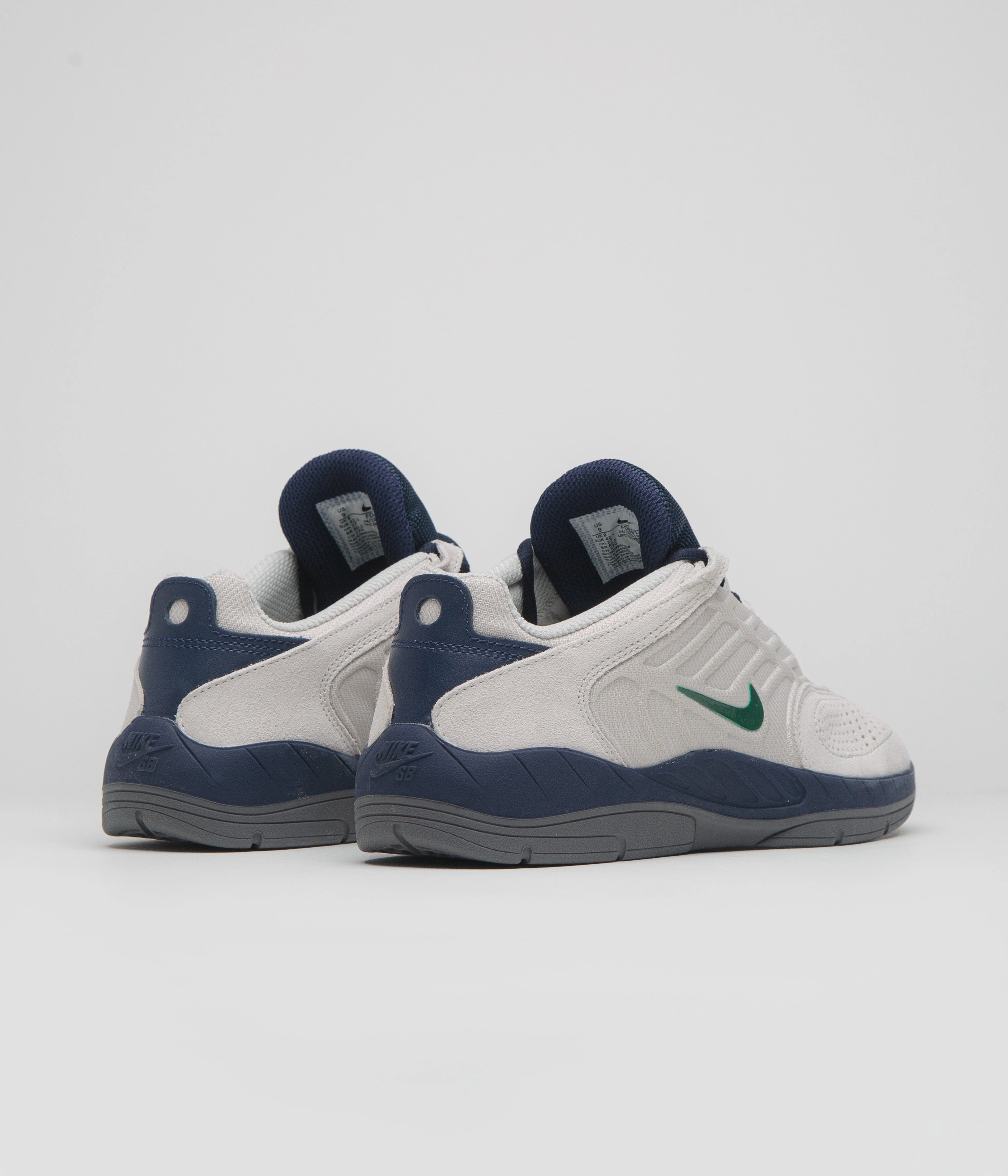 Nike Paige Bueckers Shoe Nike SB Vertebrae Shoes - Light Bone / Fir - Midnight Navy - Obsidian