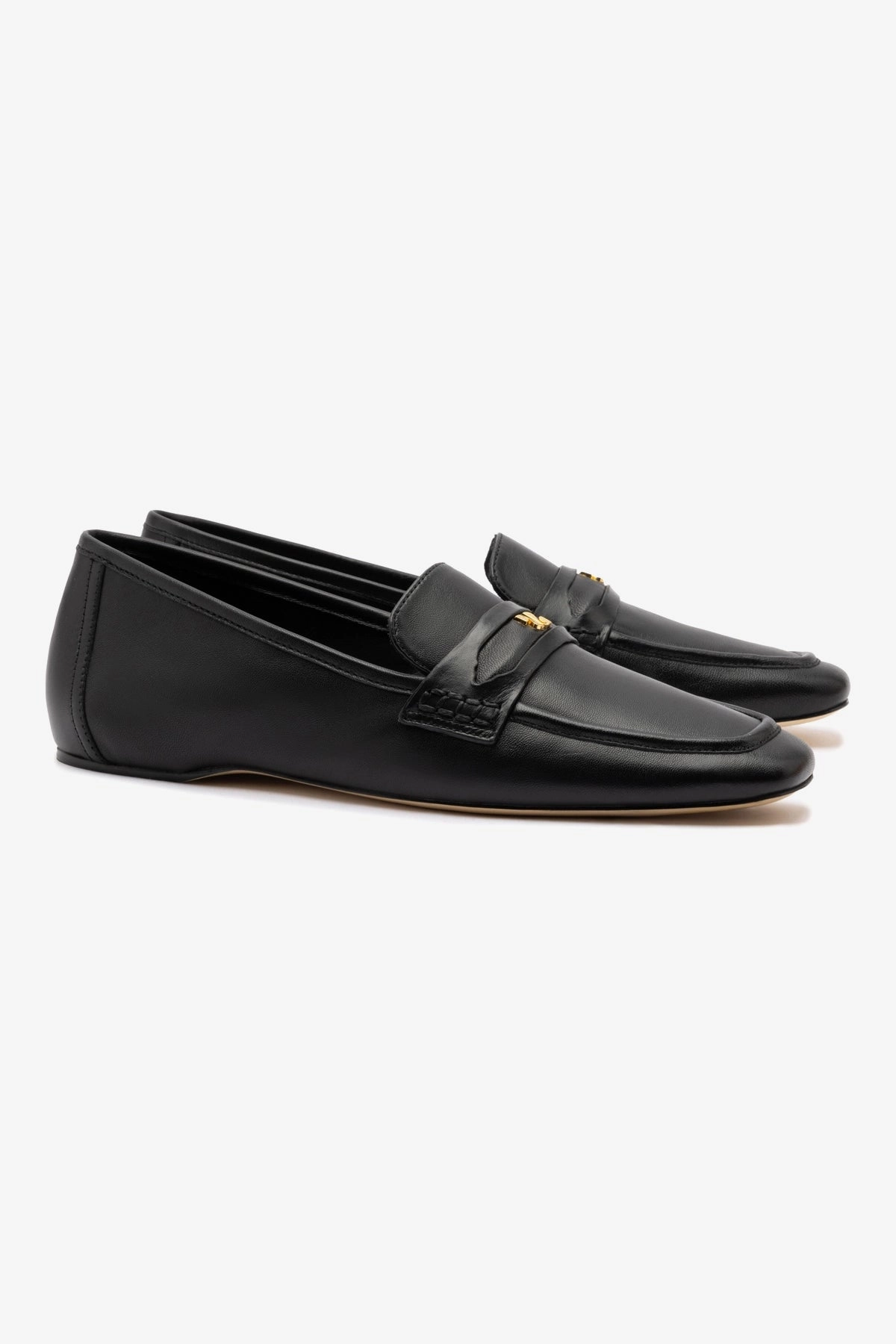 Suki Flat Loafer In Black Leather Wearing Loafers In The Winter