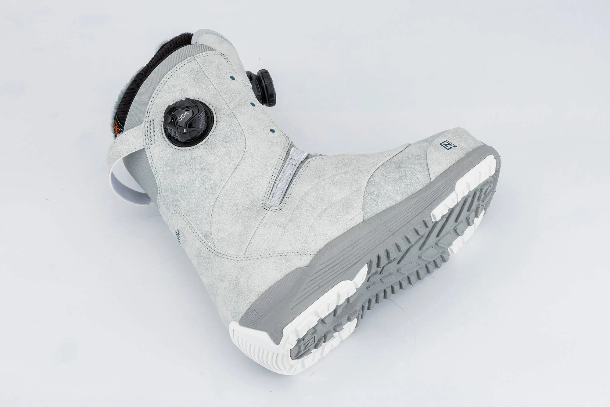 Nitro Women's Crown BOA Snowboard Boot 2025 Muck Boots Arctic Sport