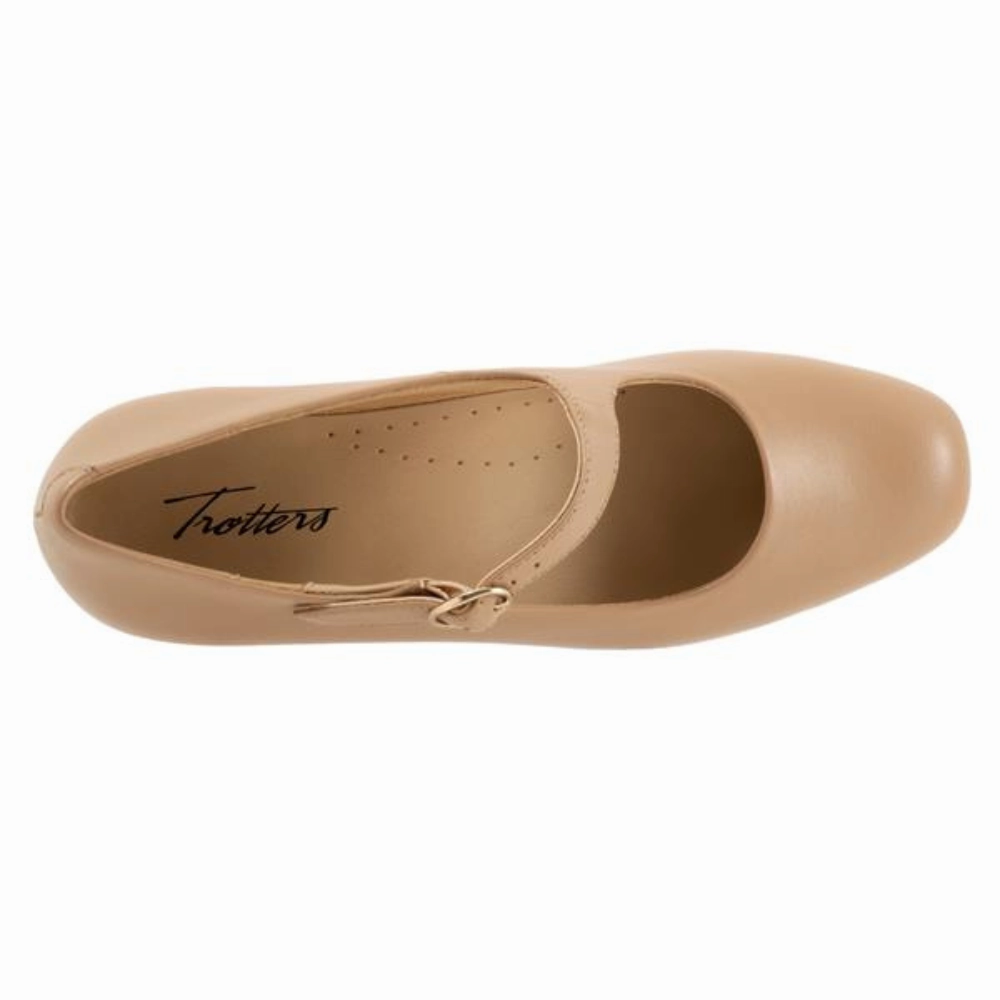 Trotters Desna Beige Kid Leather Heel (Women's)