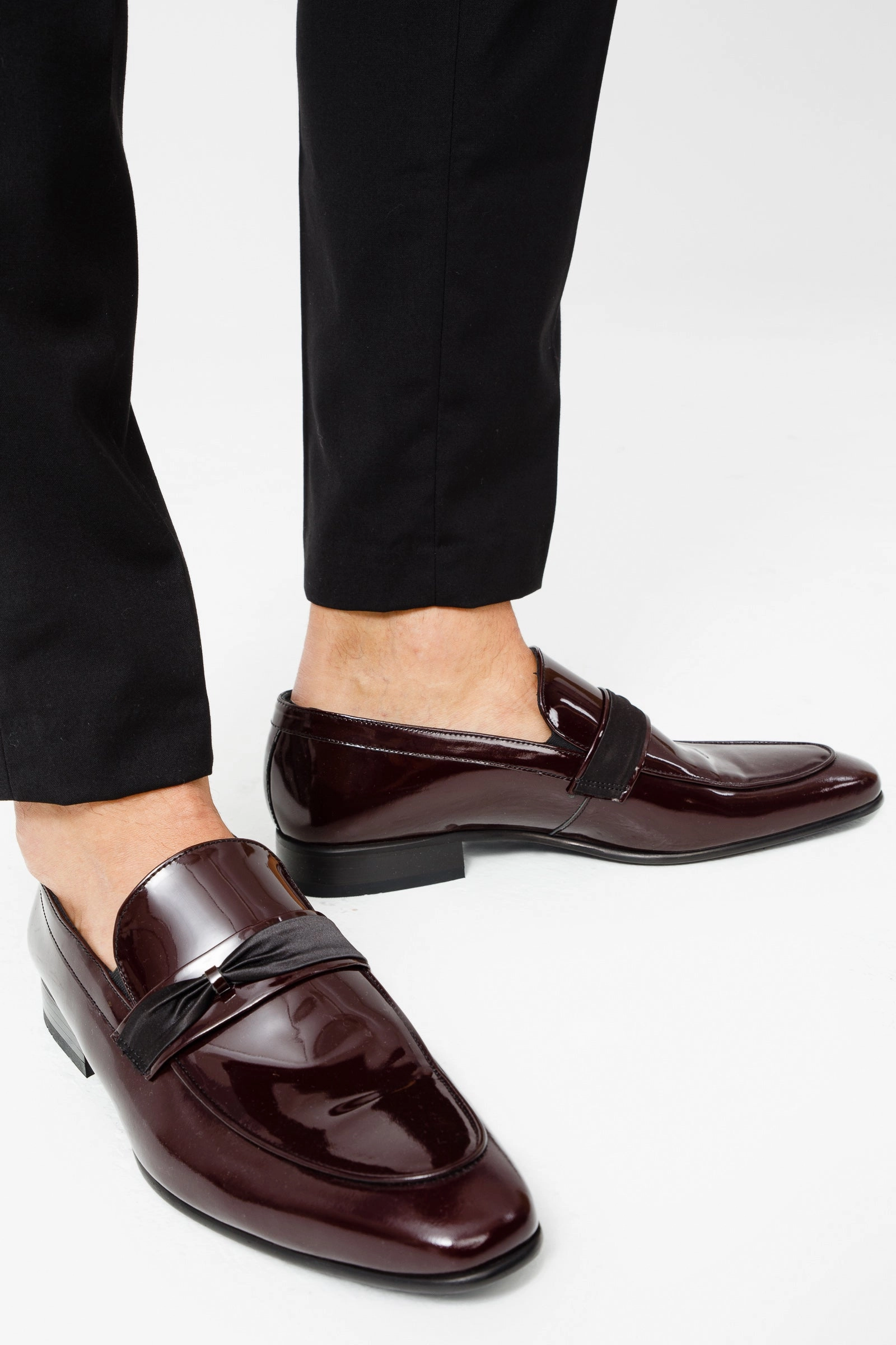 The Dodoma Burgundy Patent Leather Loafer Men Shoe Shoe Edge Dressing