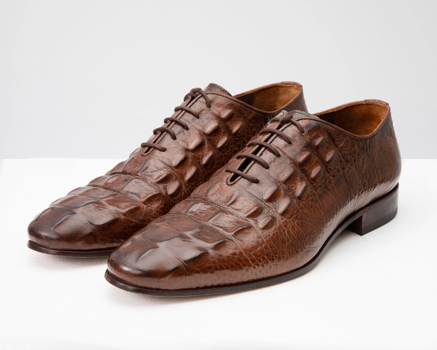 Gym Shoes That Look Like Dress Shoes The Randor Brown Crocodile Leather Oxford Men Shoe