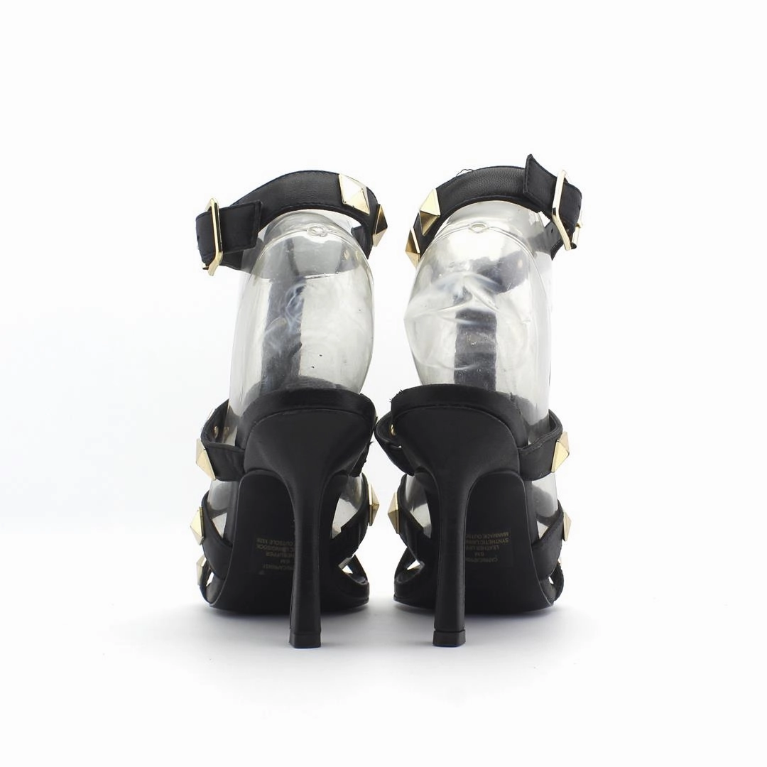 High Heels Insertion STEVE MADDEN .