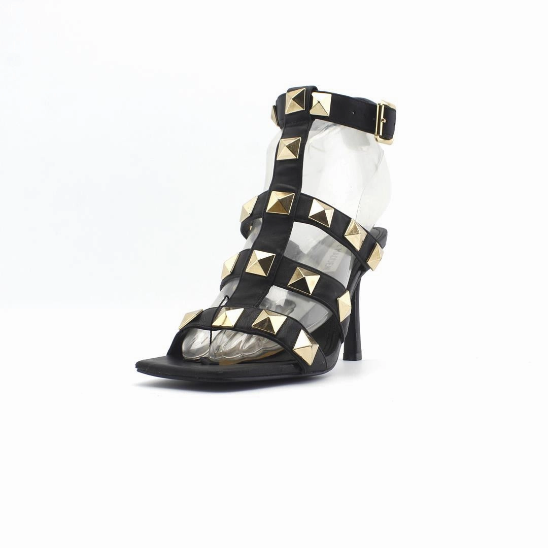 STEVE MADDEN . Heels Higher