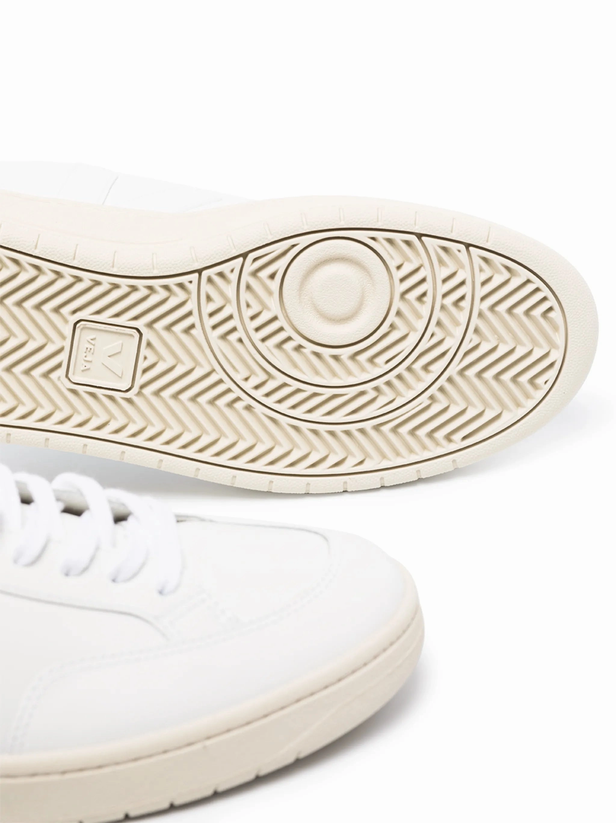 V-12 low-top sneakers