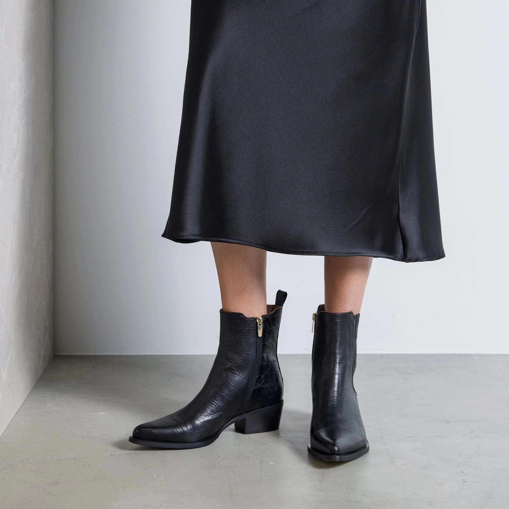 Vendme Amandine croco black calfskin leather boots Nine Snowfall Boots