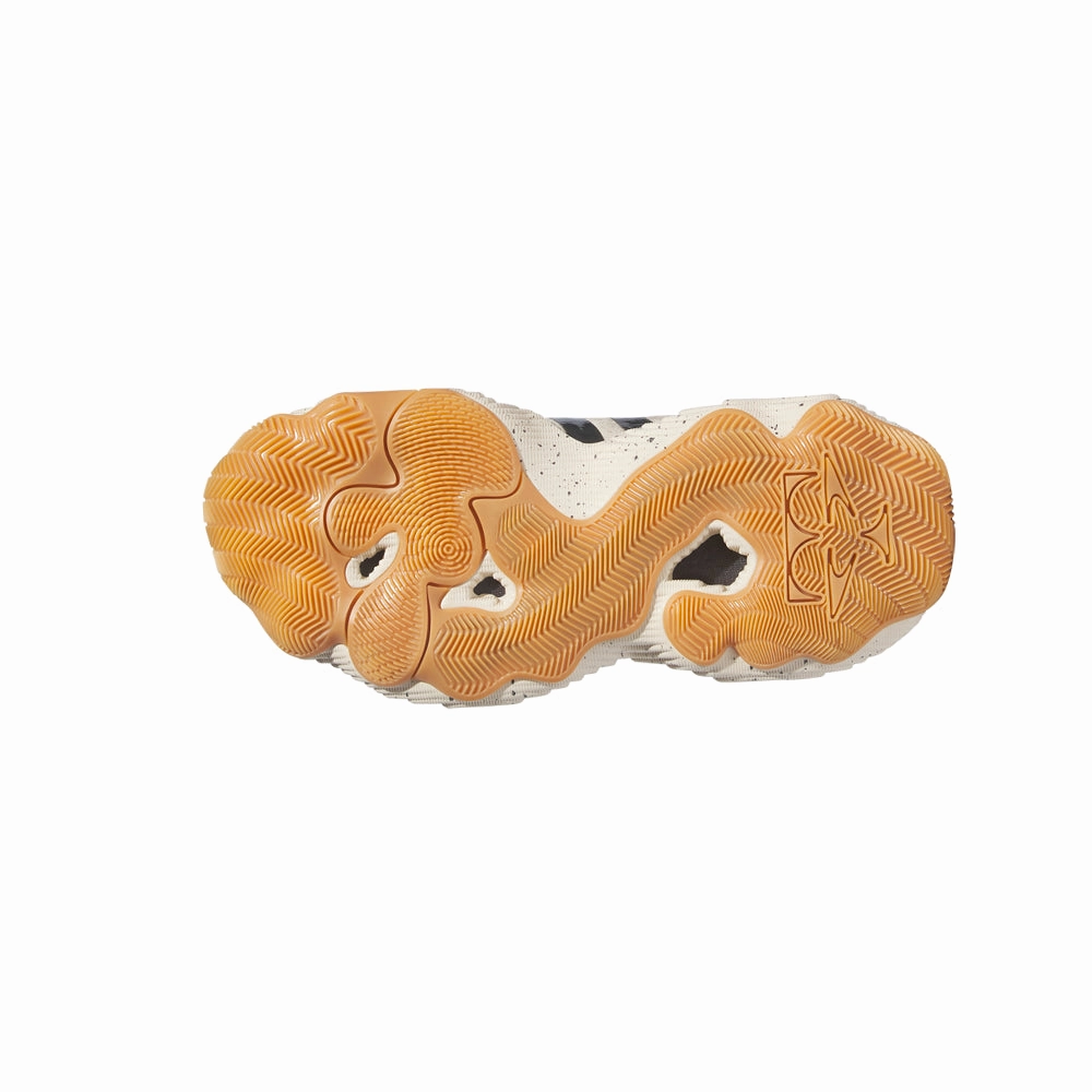 Trae 3 Basketball Shoes (Big Kid) No Lace Basketball Shoes