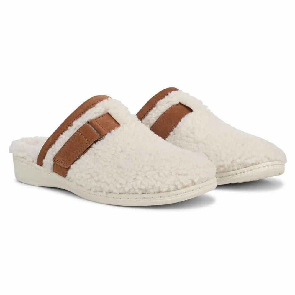 Slippers Size 13 Vionic Izzy Cream Clog Slipper (Women's)