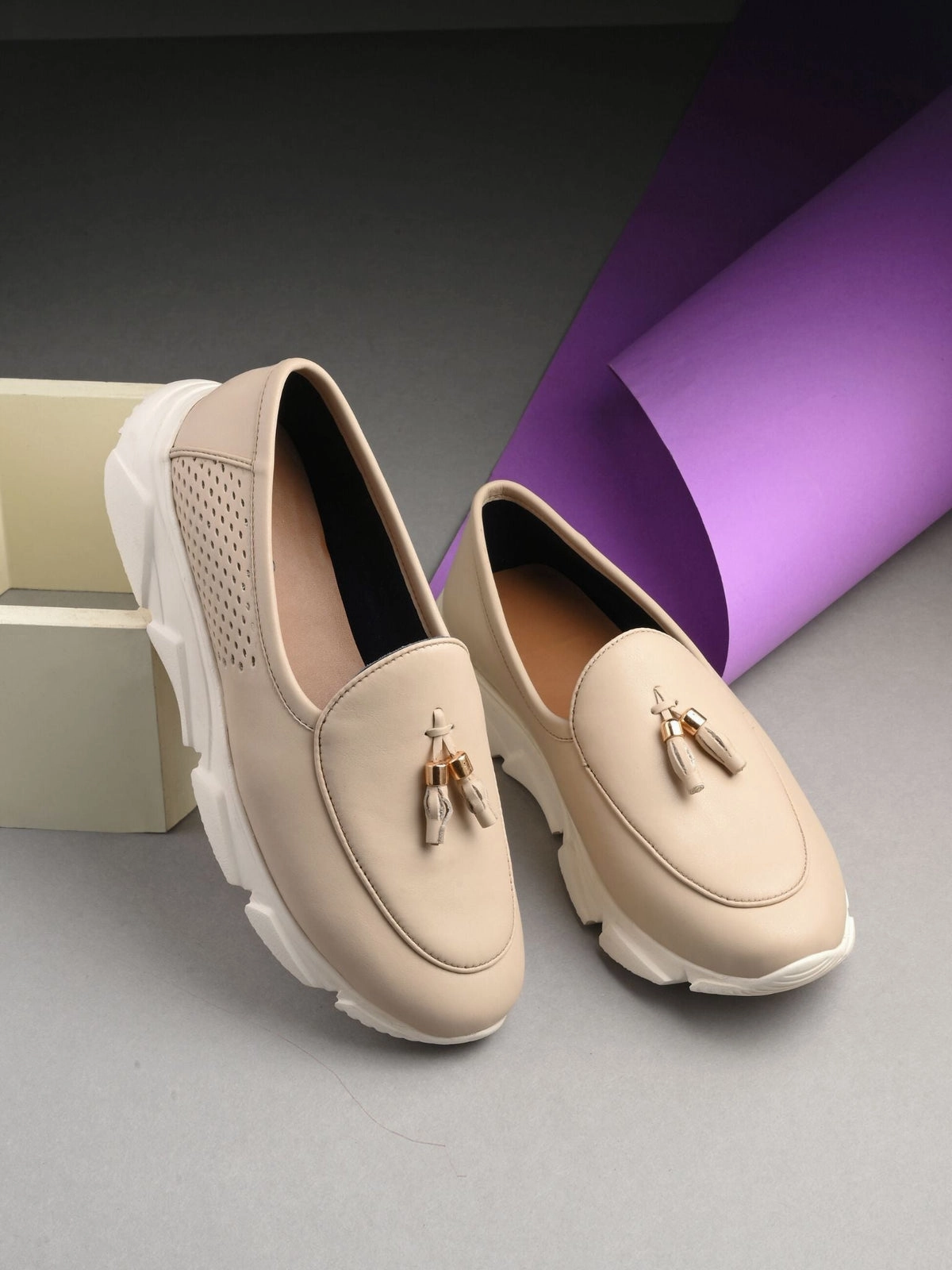 Cotton Tassel Sneakers High Cut Sneakers