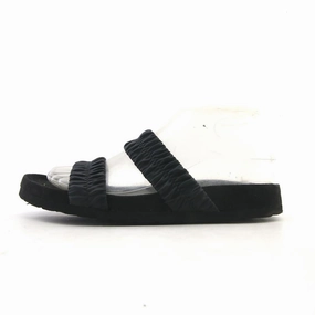 WHITE MOUNTAIN . Custom Slides Shoes