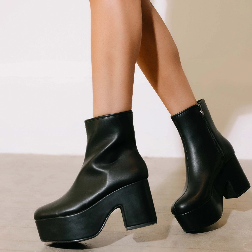 Cowboy Boots And Jeans XIVA