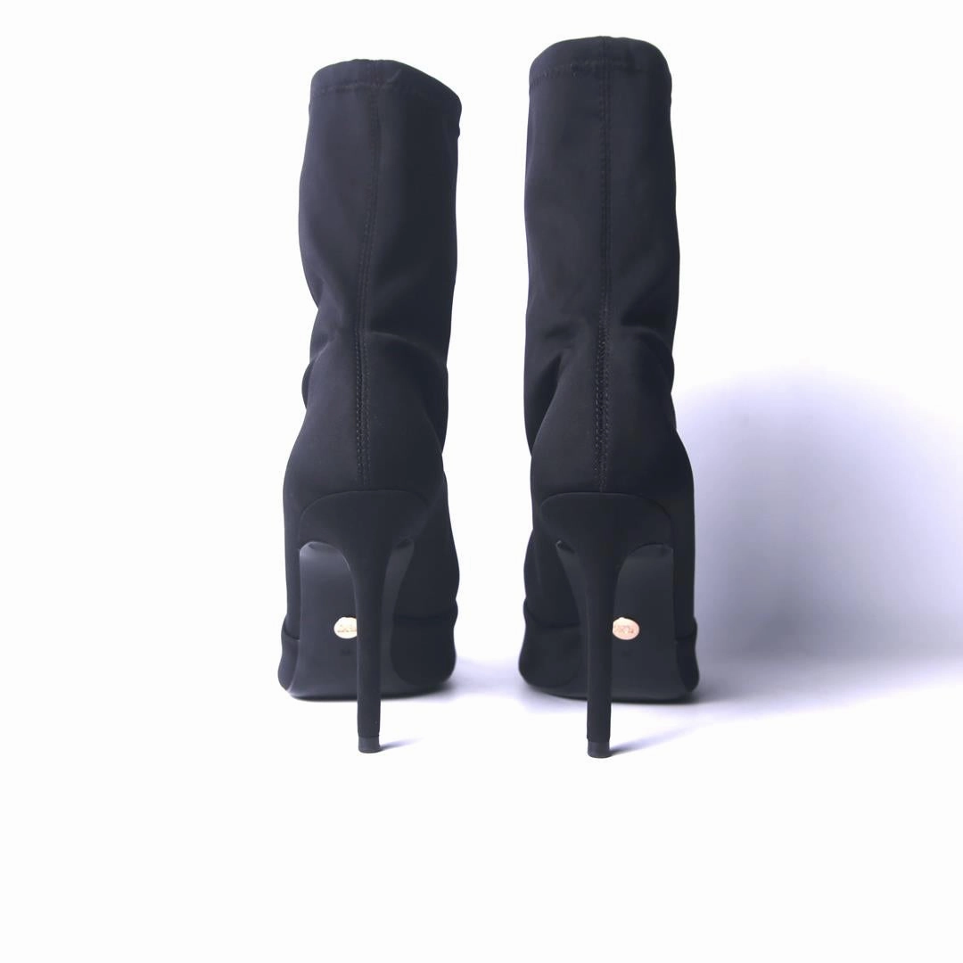 Hooker High Heels ZARA. .